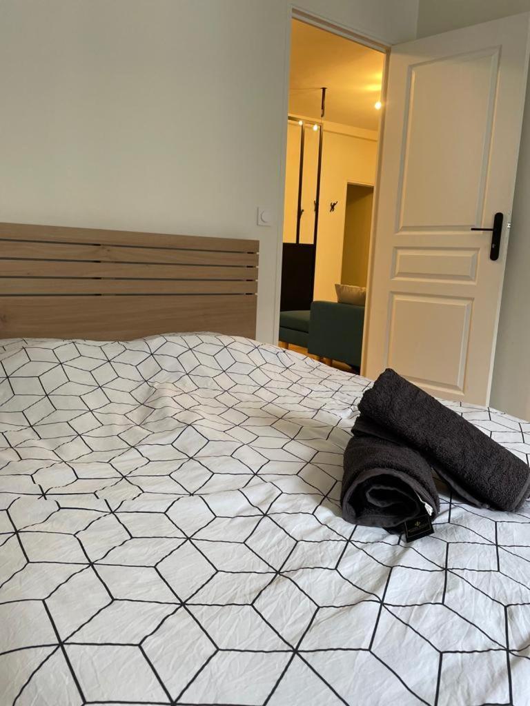 Historic Hyper-Center Bourges Apartment Bagian luar foto